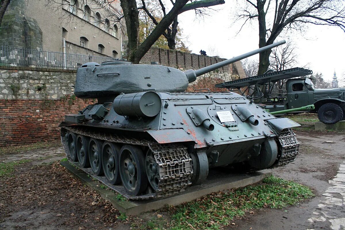 N 34 85