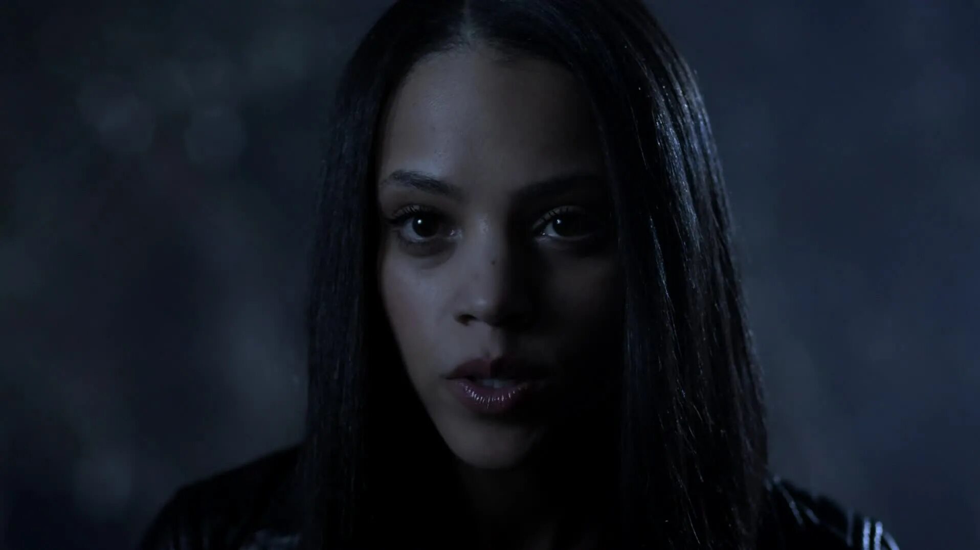 Коррин волчонок. Кора хейл волчонок. Марисоль николс волчонок. Волчонок кейт. Сериал волчонок кейт арджент.