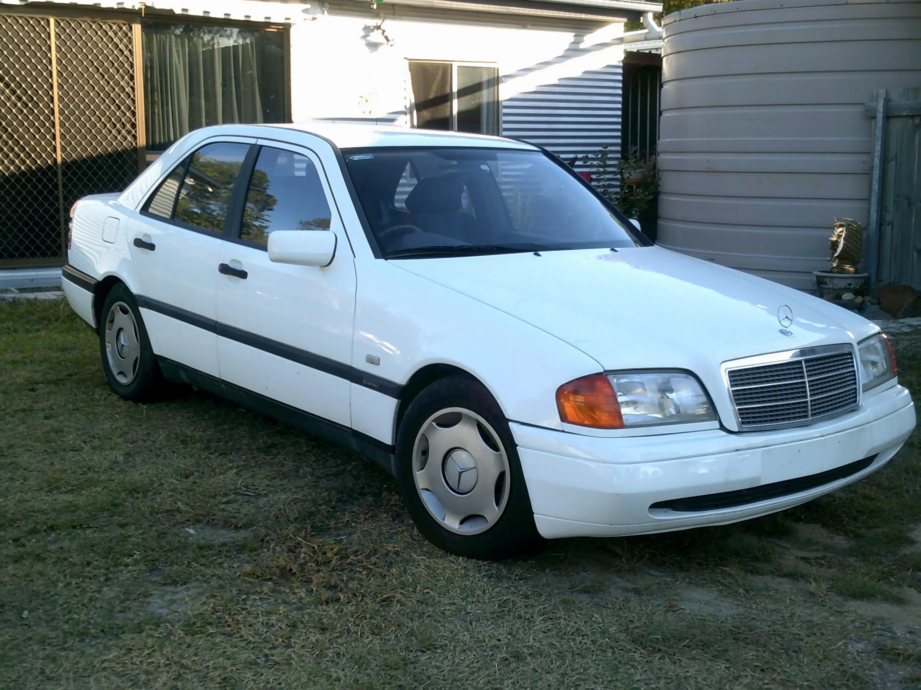 Mercedes-benz w202. Мерседес бенц 1996. Mercedes-benz c-class 1996. Мерседес w202 черный. Мерседес c 1996.