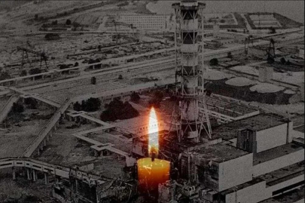 Взрыв ядерной станции. Катастрофа на Чернобыльской АЭС 1986 год. ЧАЭС 26.04.1986. 4 Энергоблок ЧАЭС 1986. Чернобыль взрыв атомной станции 1986.