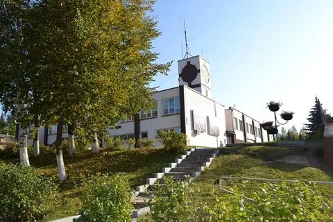 Напротив дома культуры