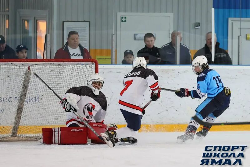 Метеор сигнал 2011. Хоккейная команда заряд 2008 челябинск. Метеор сигнал челябинск. Хк метеор 2008. Метеор сигнал 2013 хоккей.