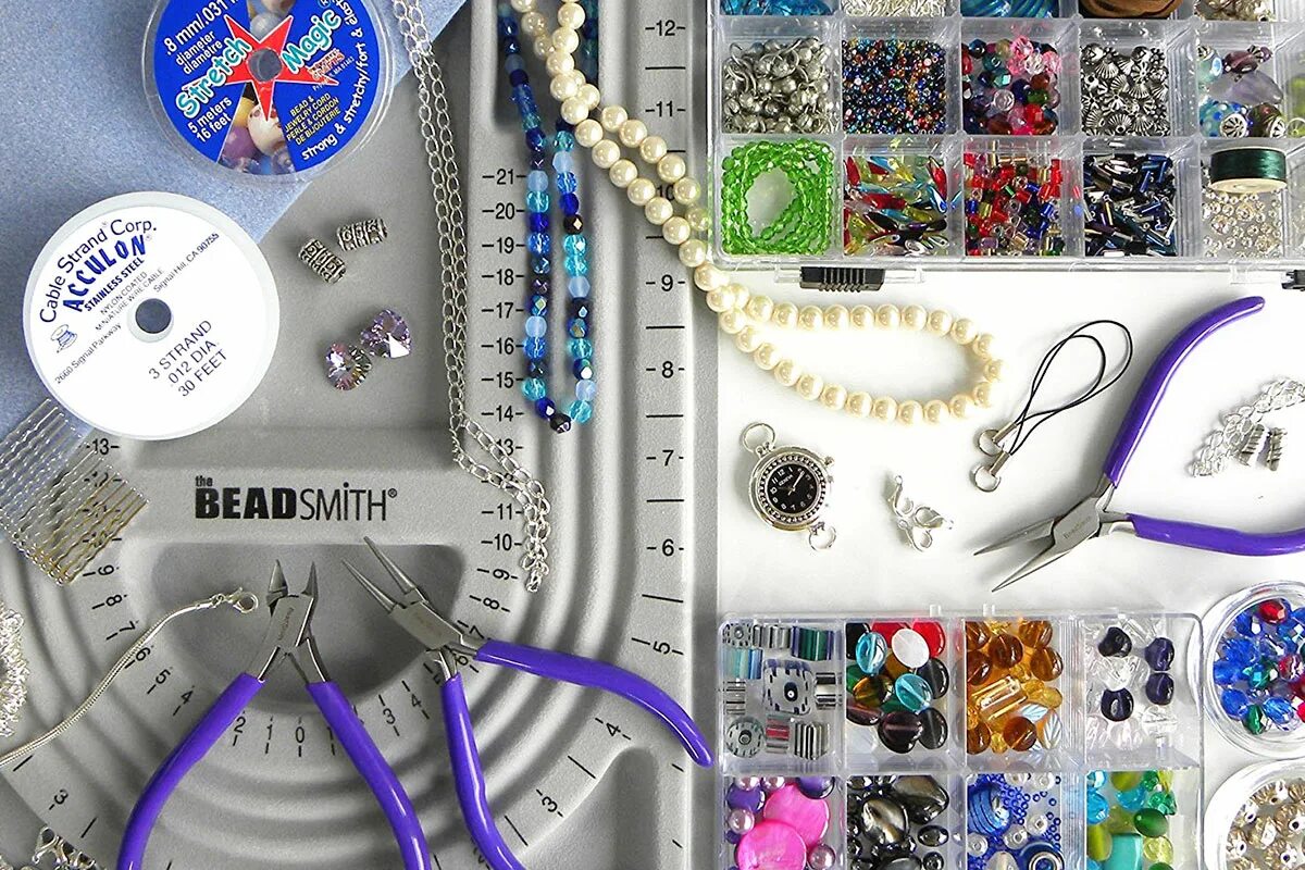 Материалы и инструменты для бисероплетения для начинающих. Приспособления для бисероплетения. Про бисер интернет магазин вайберис. Что нужно для бисера. Материалы и инструменты для бисероплетения.