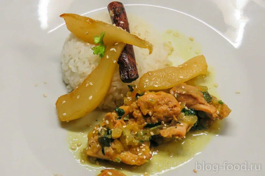 Курица с имбирем. Курица с корицей. Корнецей куриные. Корицей куриные и свиные. Курочка с корицей.