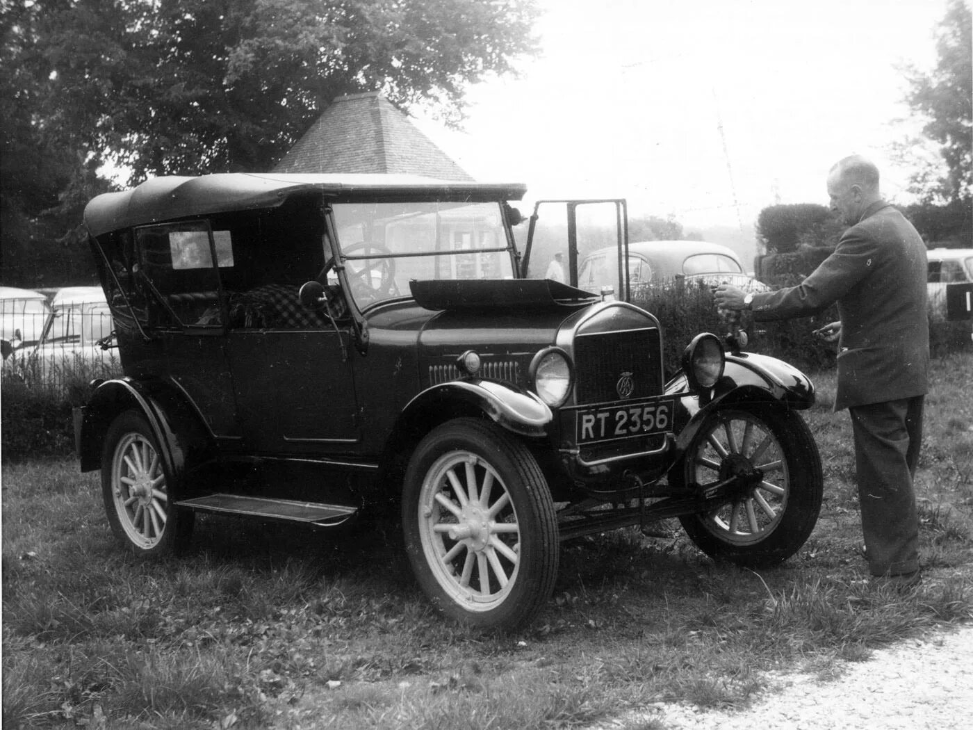 1 автомобиль форд. Форд т 1927. Форд model t 1908.