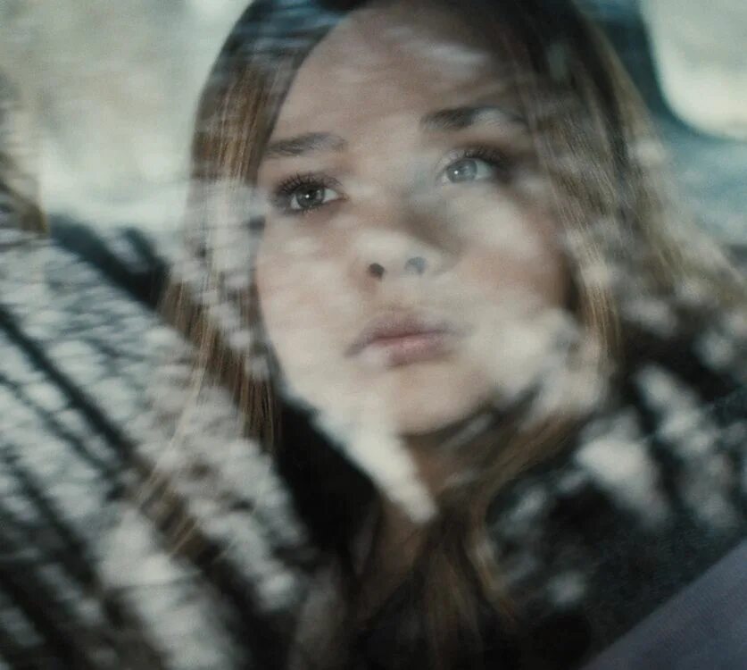 Here i stay. Если я останусь (2014). Если я останусь миа плачет. Я всё ещё его безумная люблю. Если я останусь цитаты.