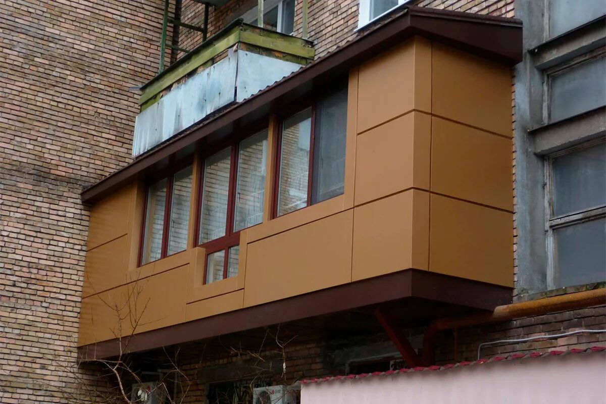 Фасад лоджий. Фасад лоджий. Внешняя отделка балкона. Стеклянный балкон. Фасад лоджий.