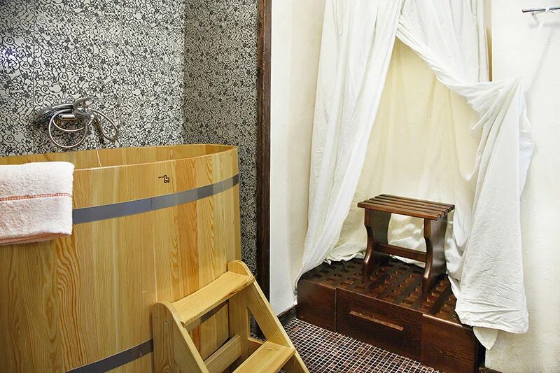 фитосауна кедровая бочка. хаят редженси в москве петровский спа. красивые бани. тайская сауна шатер. хаятт ридженси петровский парк спа комплекс.