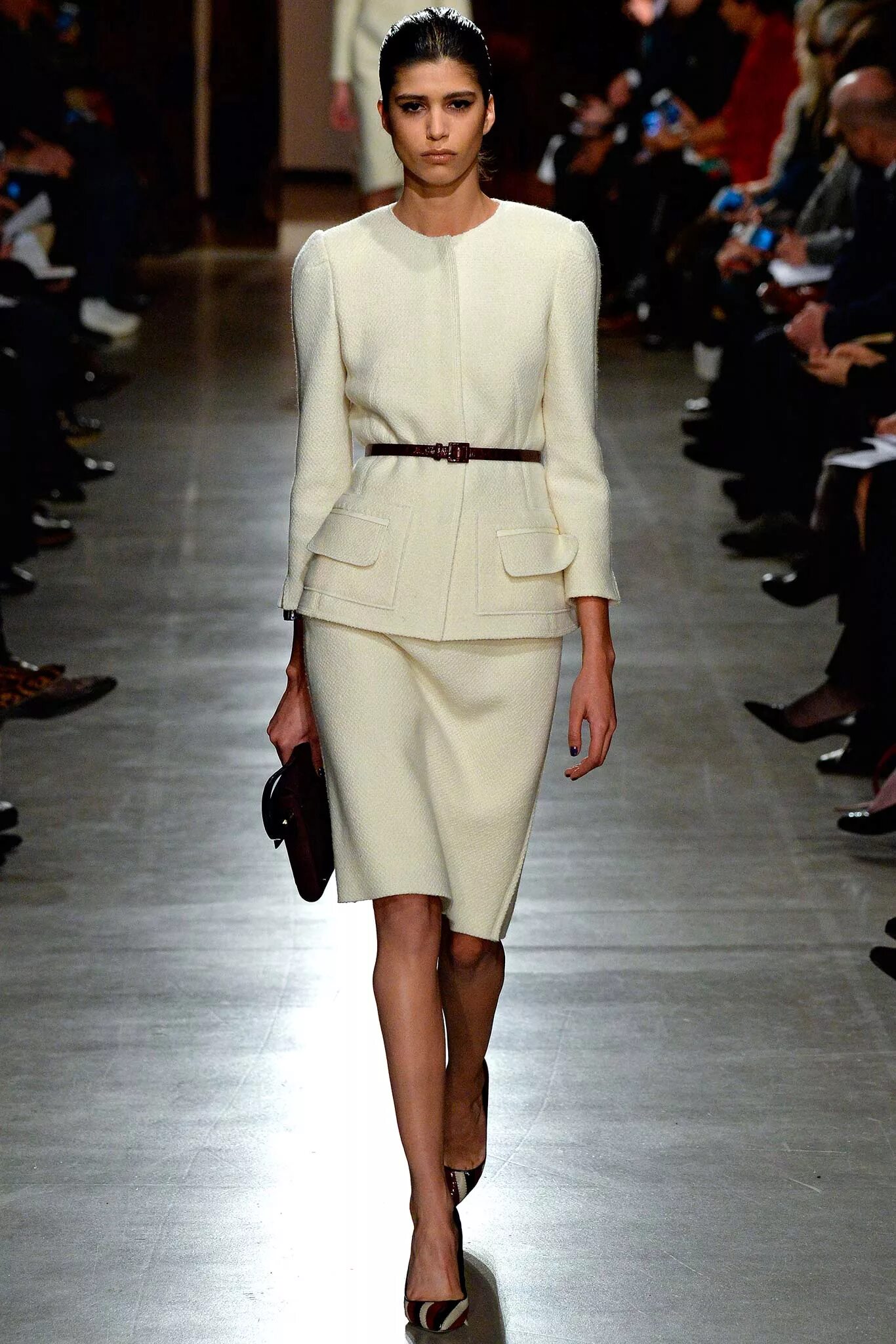 изабель марант дизайнер. костюм мода юрс коко шанель. оранжевый деловой костюм. платье в деловом стиле. ульяна сергеенко коллекция 2014 года.