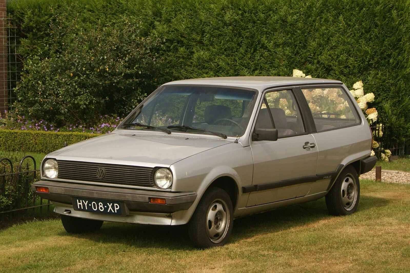 Vw polo 2. VW Polo 86c. Volkswagen Polo II 1982. Фольксваген поло 1981.