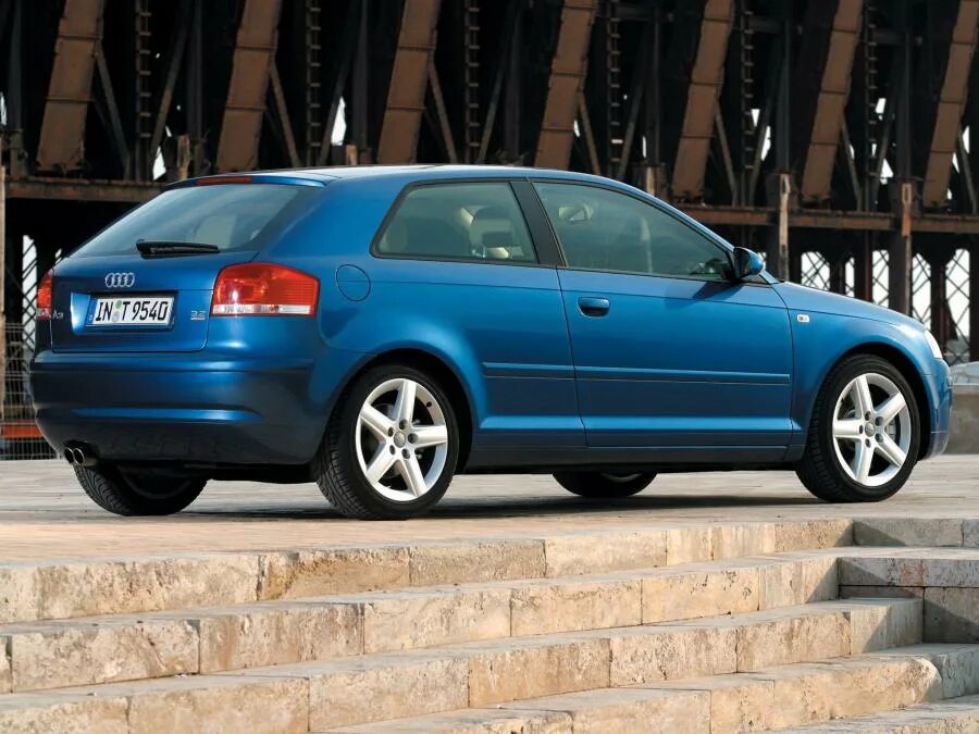 В 2003 2005 г. Audi a3 8p 2003 2005. Audi a3 II (8p) (2003-2005). Ауди а3 2003. Ауди а3 8p 2003.