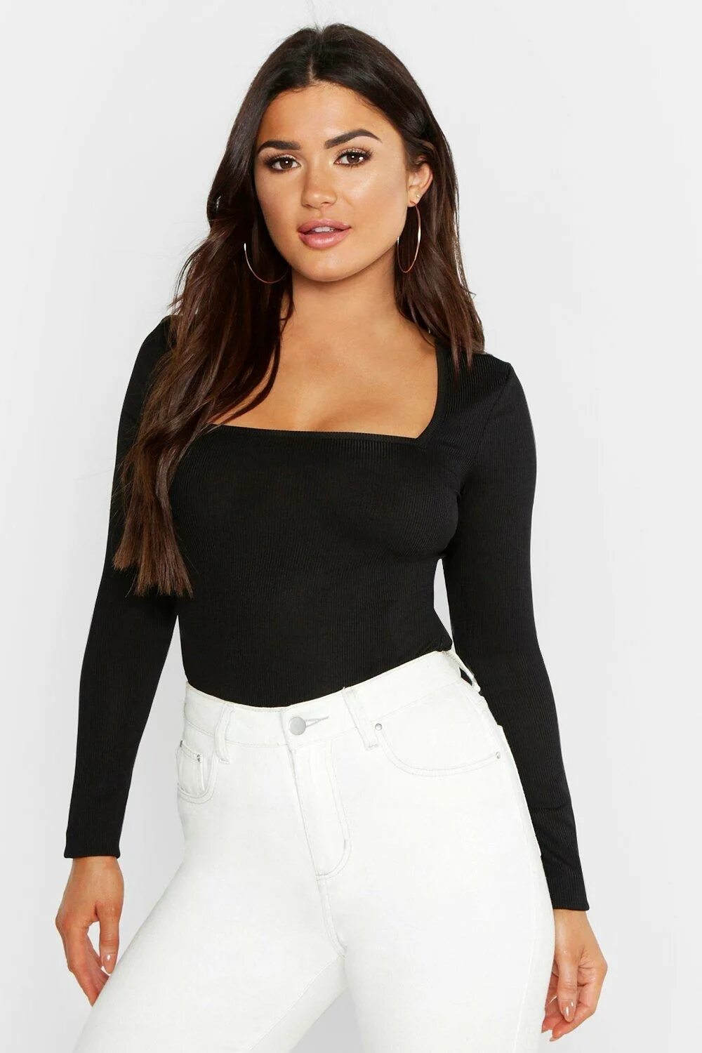 кофта с квадратным вырезом. белая кофта с квадратным вырезом. кофта с квадратным вырезом. кофта с квадратным вырезом. кофта с вырезом декольте.