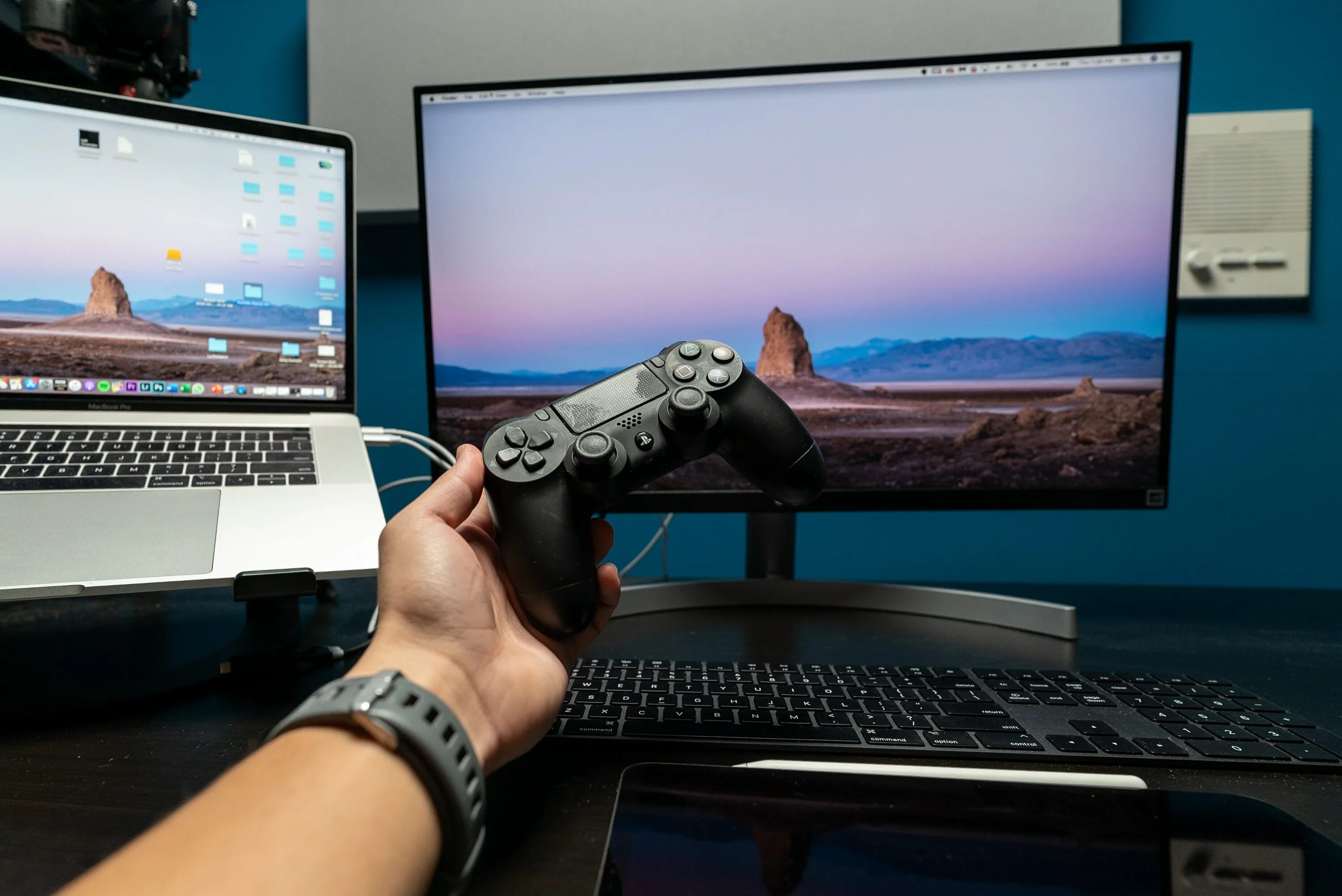Игровой ноутбук razer blade 15. Ноутбук для учебы. Игры на ноутбук. Крутые игры на ноутбук. Хобби геймер.