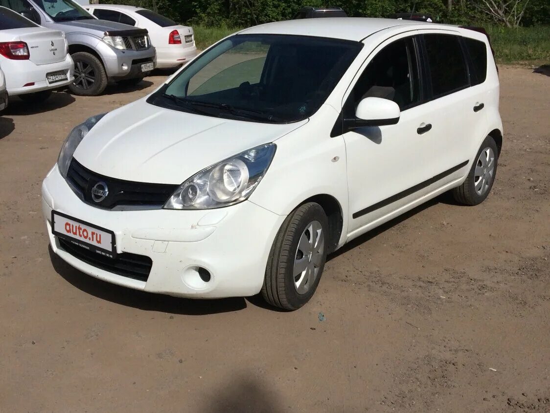 Nissan note 2011. Ниссан ноте белый 2011. Ниссан ноут 2011 года. Ниссан ноут 2011 гибрид.