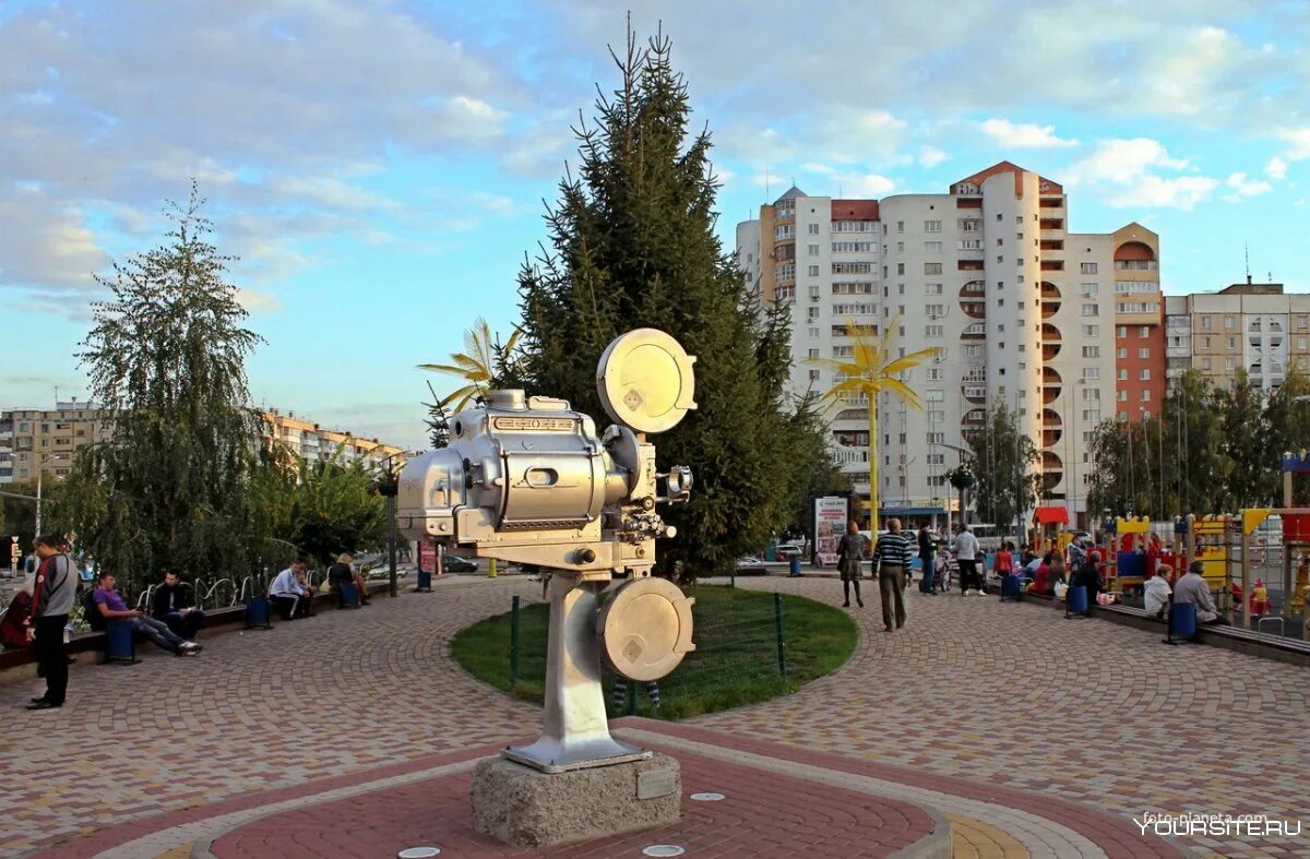 Лучшие в белгороде. Памятники города Белгорода. Памятники в Белгороде достопримечательности. Белгород красивые памятники. Городской округ город Белгород.