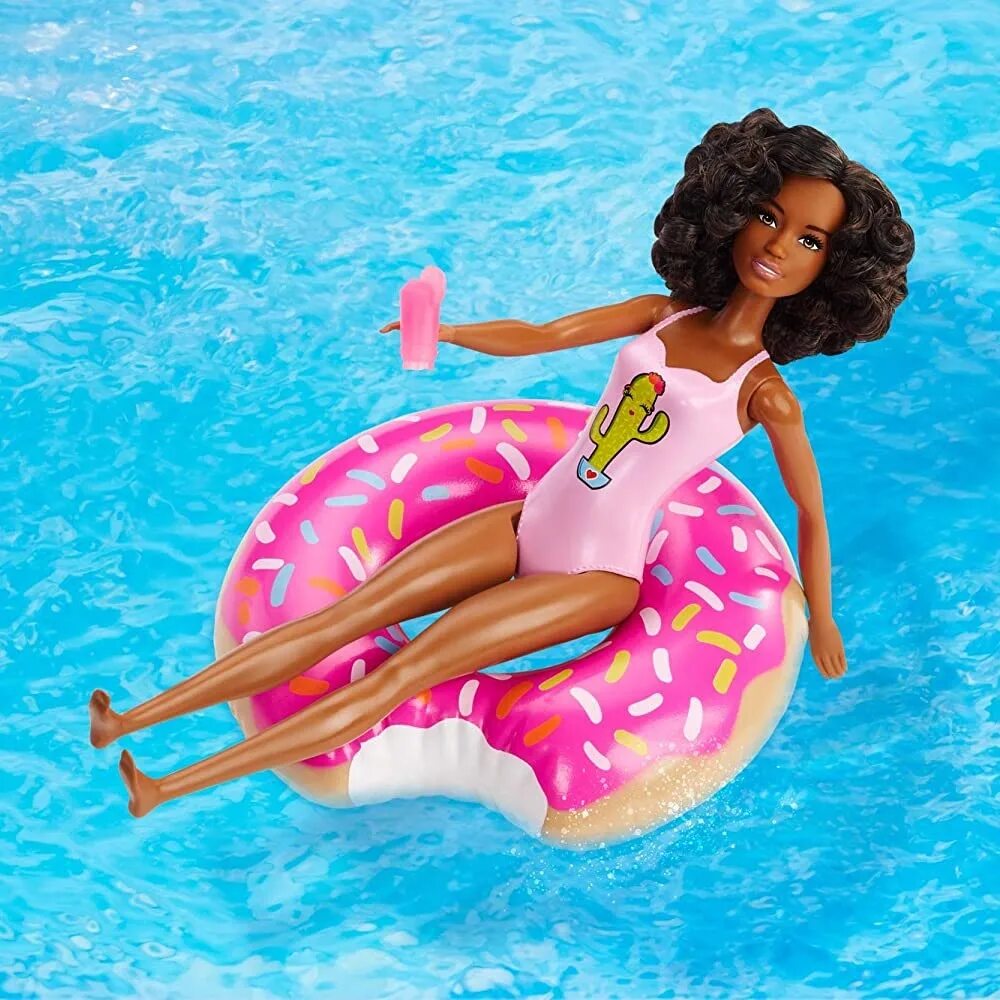 Бассейн Барби бассейн Барби. Бассейн для кукол Барби. Кукла Барби с бассейном. Бассейн для Барби с горкой. Негритянки в бассейне