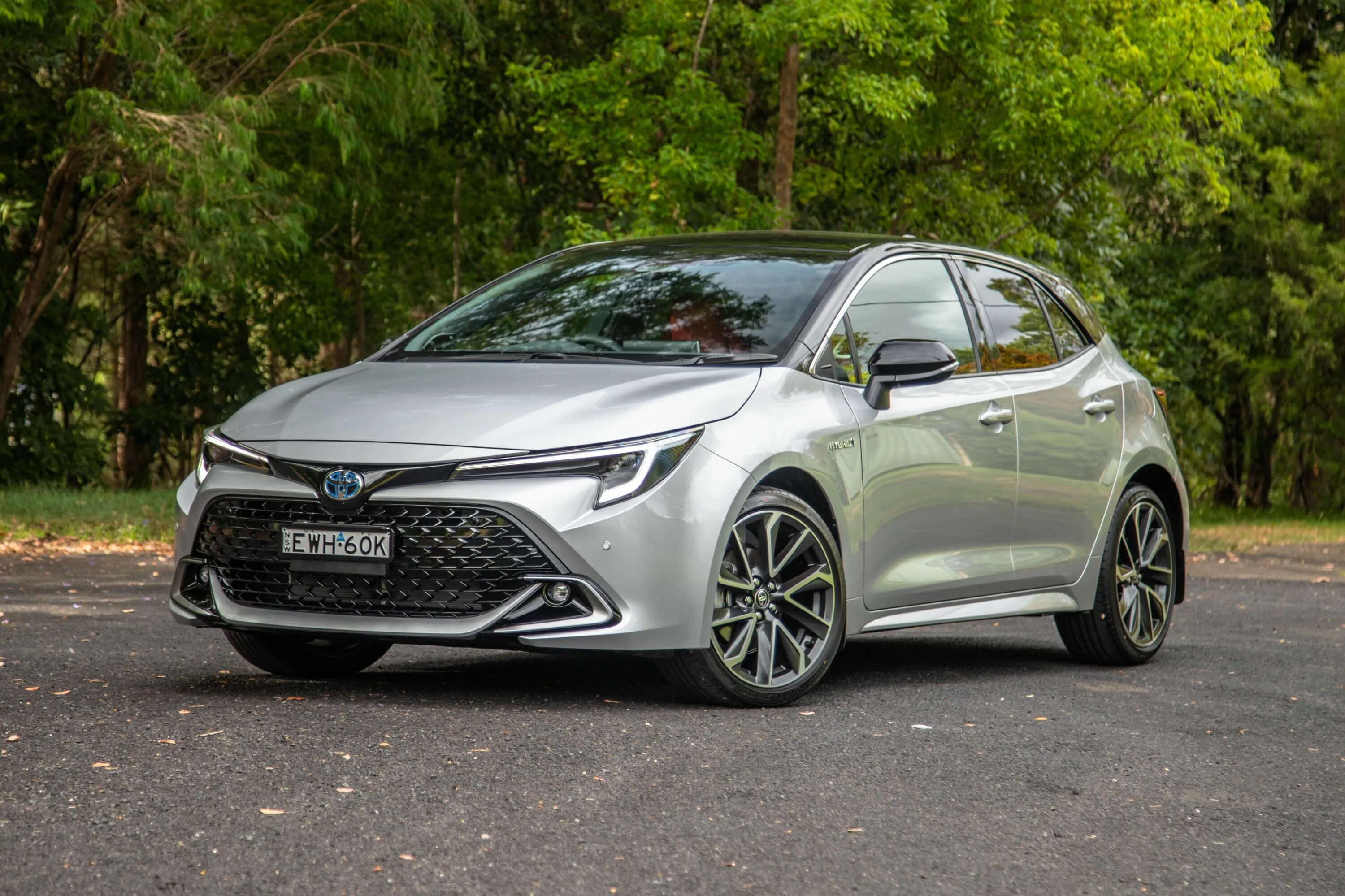 Новая тойота королла 2023. Toyota Corolla 2023. Toyota Corolla Hatchback 2023. Тойота Королла хэтчбек 2023. Toyota Corolla Hybrid 2023.