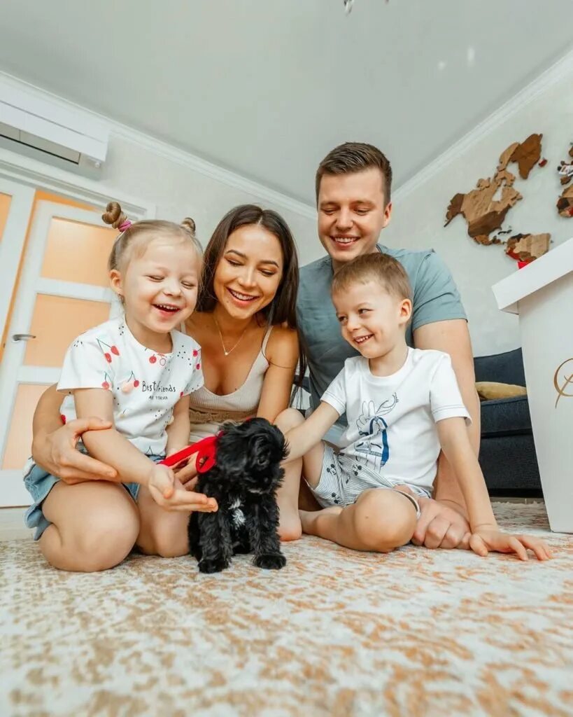 Семья блогеров чекалиных