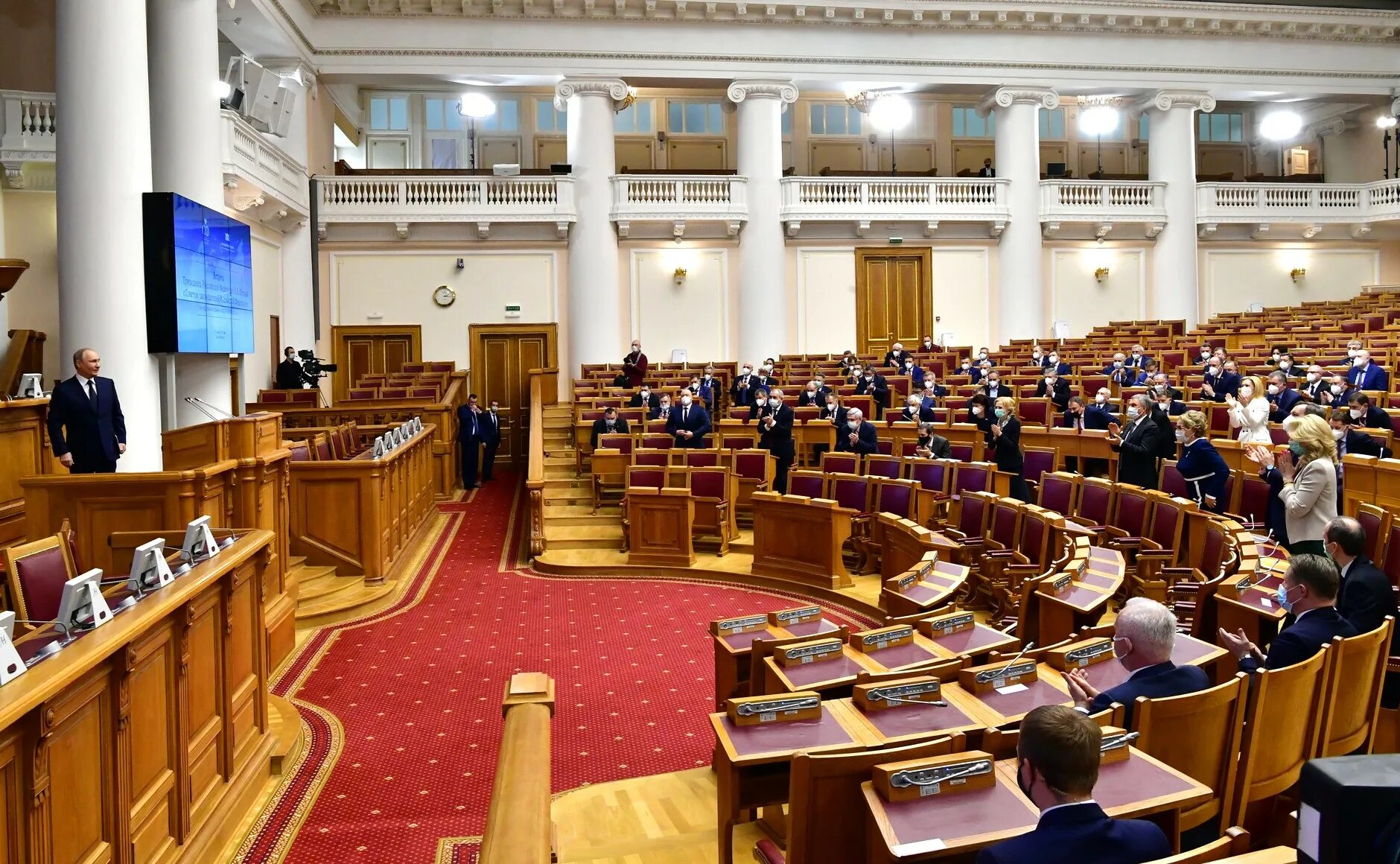 Таврический дворец парламент. Думский зал Таврического дворца. Таврический зал российский парламент.