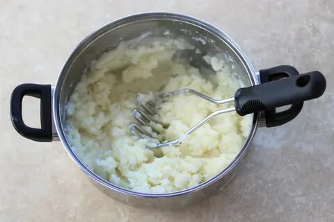 Когда солить пюре
