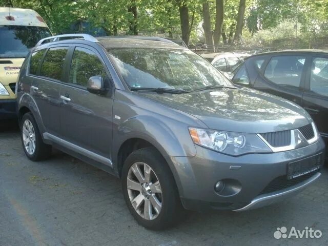 Аутлендер xl. Mitsubishi outlander xl 2012. Митсубиси аутлендер икс эль. Outlander xl 2. Mitsubishi outlander 2007 3.