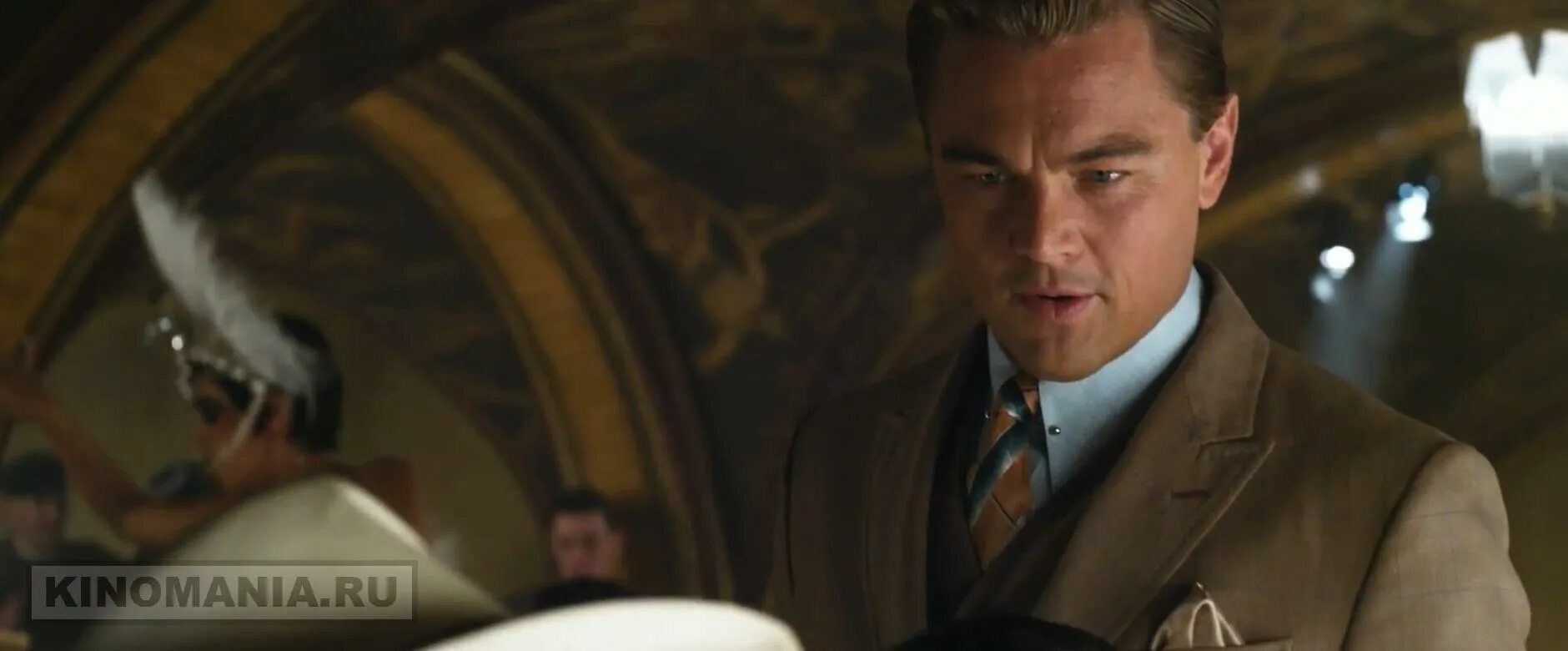 Тоби магуайр великий гэтсби. Великий гэтсби ник каррауэй. Великий гэтсби 2013 кадры из фильма. Кэри маллиган в фильме великий гэтсби. Роберт редфорд гэтсби великий гэтсби.