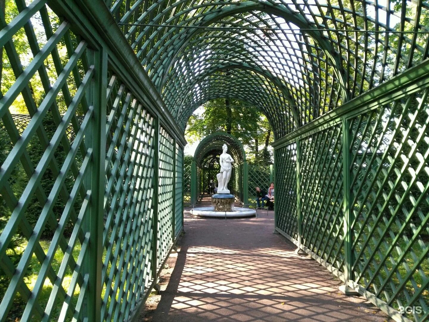 оранжерея петра великого в санкт петербурге. аллея летнего сада в петербурге. "аллея летнего сада в петербурге". берсо в летнем саду в санкт-петербурге. летний сад в санкт-петербурге.