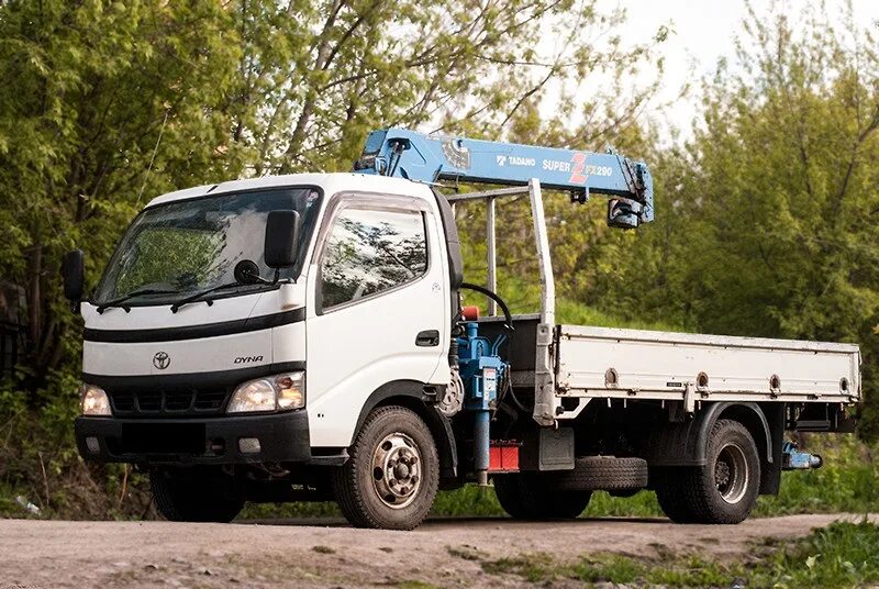 Манипулятор до 1 тонны. Toyota dyna самогруз. тойота дюна манипулятор. toyota dyna 4wd с манипулятором. тойота дюна бортовая с манипуля.