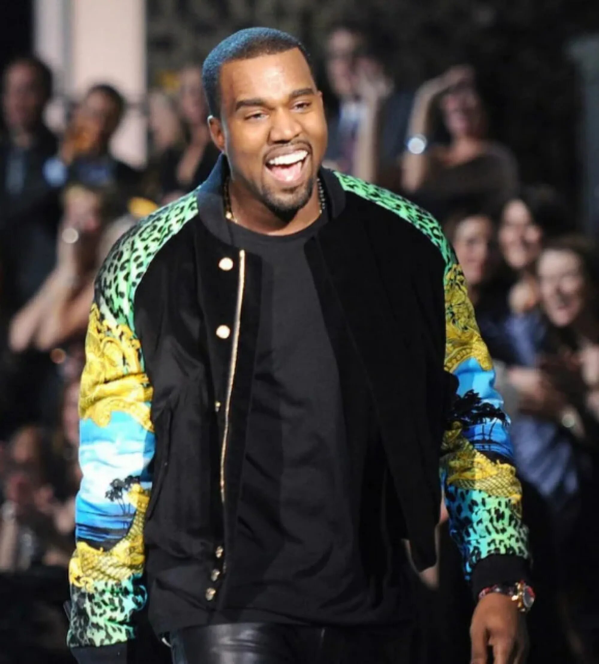 Канье уэст рэперы сша. Kanye west. канье уэст массон. стиль канье уэст в бомбере. кани вест масон.