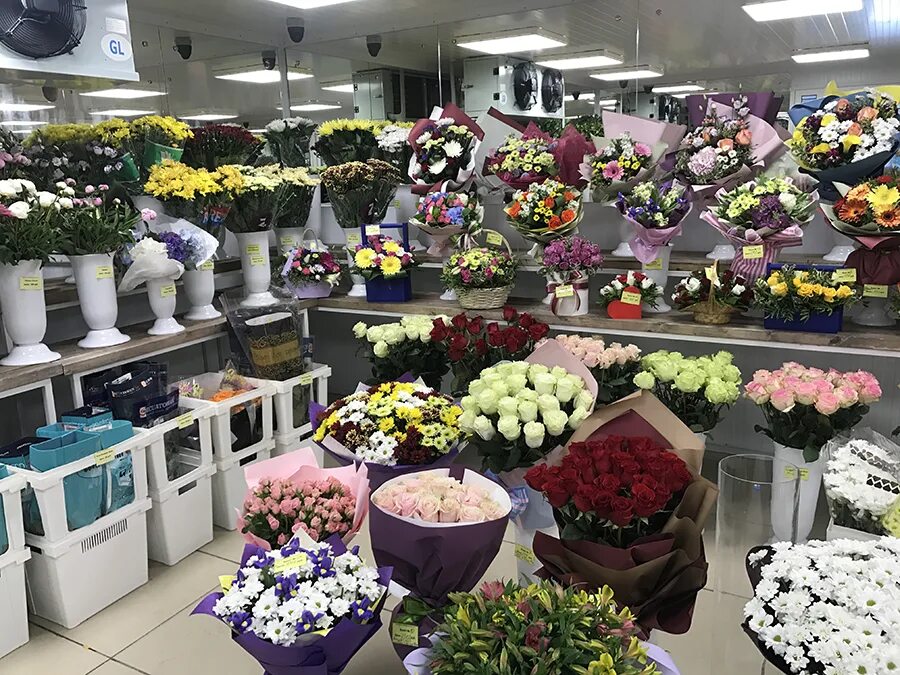 Оптовый цветочный магазин. Магазин цветы рядом. Оптовая свежие цветы. Цветочный магазин номер 1. Купить розы в брянске