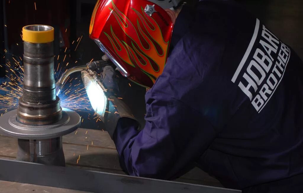 Шов сварки самозащитной проволокой. Сварка порошковой проволокой полуавтоматом без газа. Проволока для сварки без газа на полуавтомат. Сварка флюсовой проволокой. Сварка флюсовой проволокой.