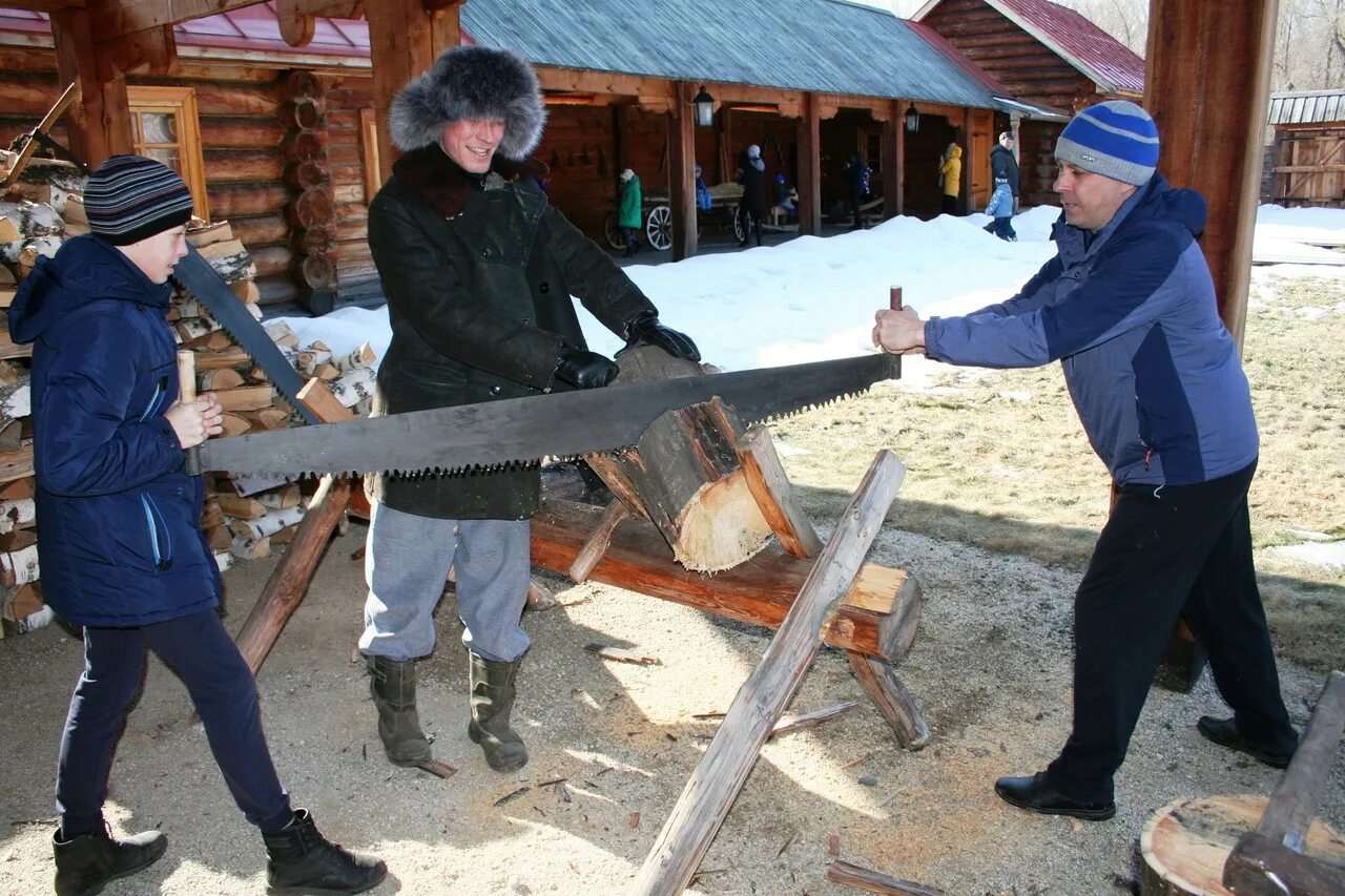 Музей Шушенское новая деревня. Музей заповедник Шушенское работники. Шушенский музей ремёсла. Шушенское фото. Подслушано в шушенском