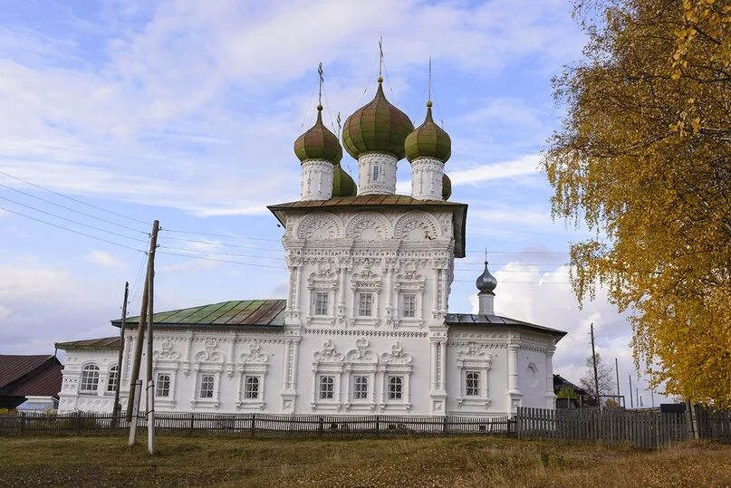 Никольский храм Ныроб. Никольская Церковь Ныроб. Ныроб Церковь Николая Чудотворца. Никольский храм Ныроб Пермский край.