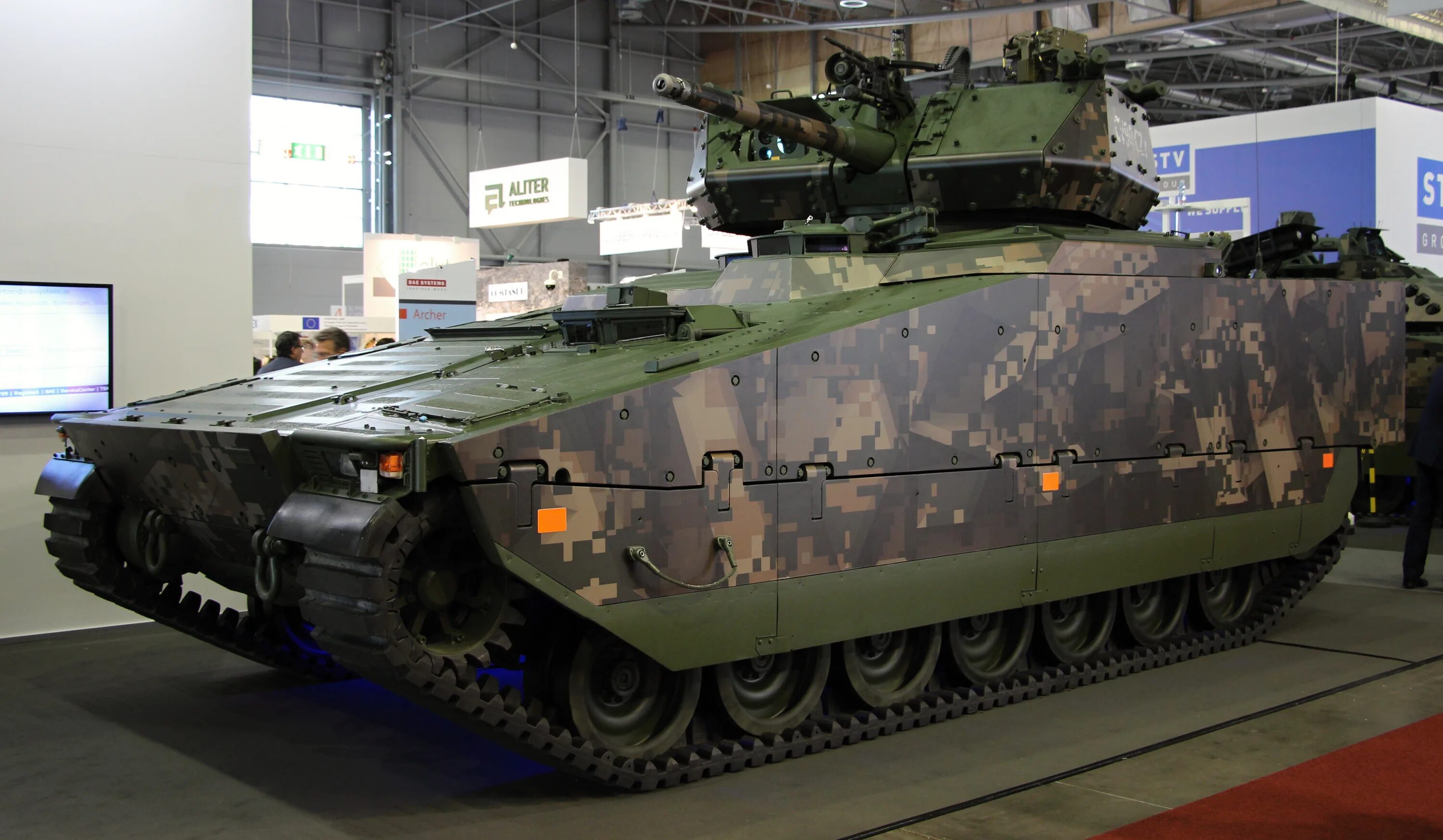 Бмп cv90. Бмп cv-9040. шведская бмп cv90. бмп cv9035.