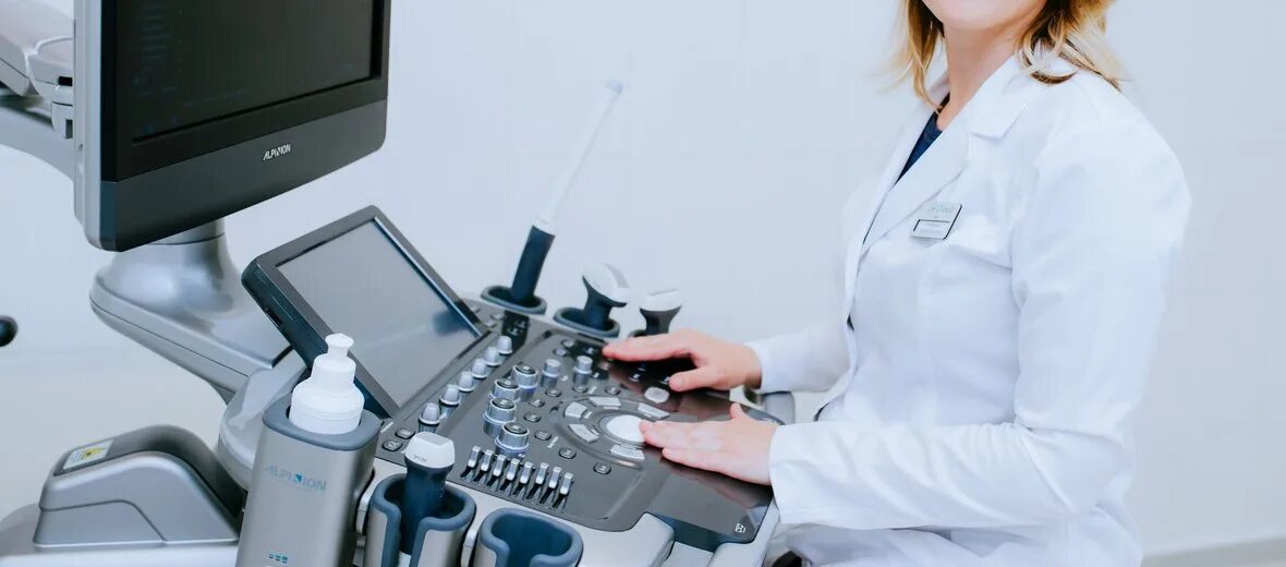 Кдц омск ильинская. Врач винокурова татьяна владимировна. Дискан 4 диагностический центр. Узи диагностический центр барнаул. Врачи клиники.