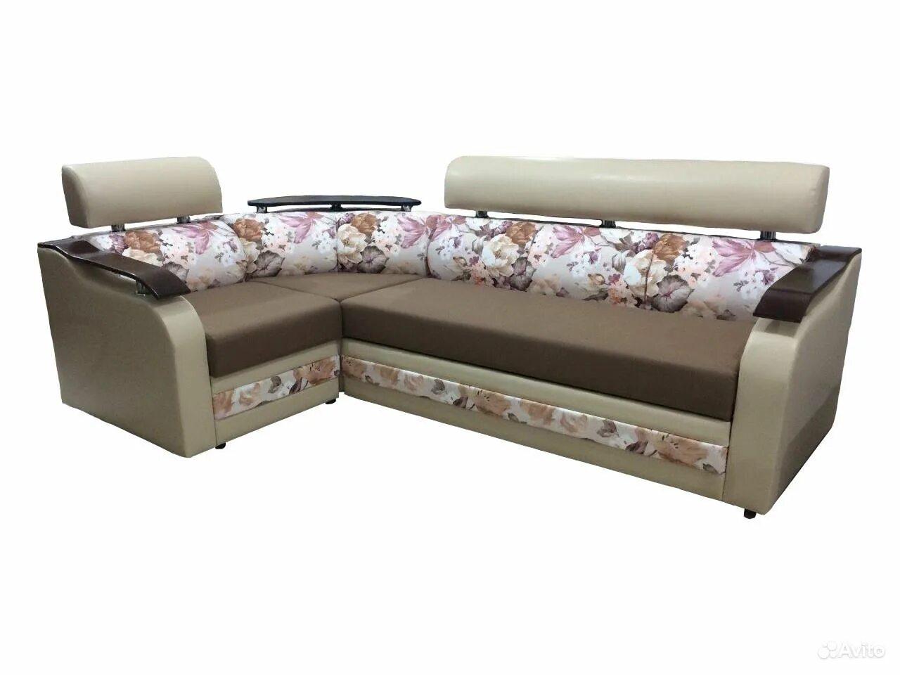 Диван корона 15. Угловой диван на металлокаркасе. Диван г шахты. Угловой диван лепесток. Диван лепесток.