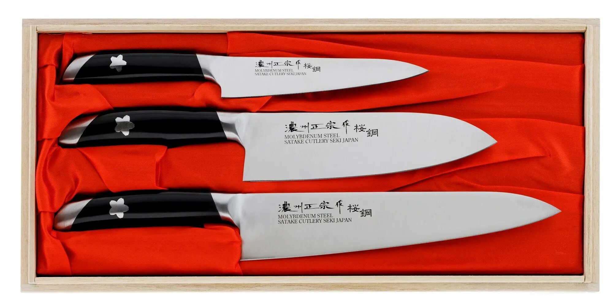 Нож Satake Sakura. Набор кухонных ножей Satake swordsmith hg8323. Набор кухонных ножей Satake Sakura hg8082. Набор кухонных ножей Satake Sakura на магнитной подставке hg011.