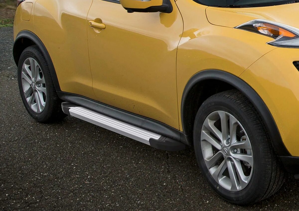 Накладка на порог ниссан жук 2013. Пороги artemis nissan juke. Защита порогов ниссан джук. Порог ниссан жук. Порог ниссан жук.