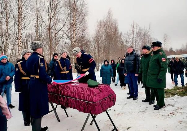 Прощание в дк. В ДК прощание с солдатами сво Нязепетровск. Каримов Выкса.