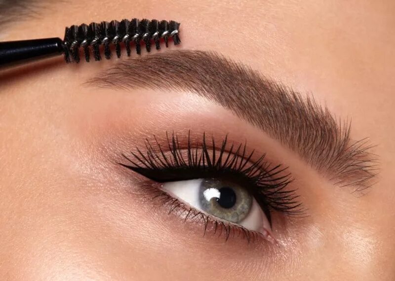 Brown lashes. Брови и ресницы. Красивые реснички. Красивые брови. Наращивание ресниц и брови.