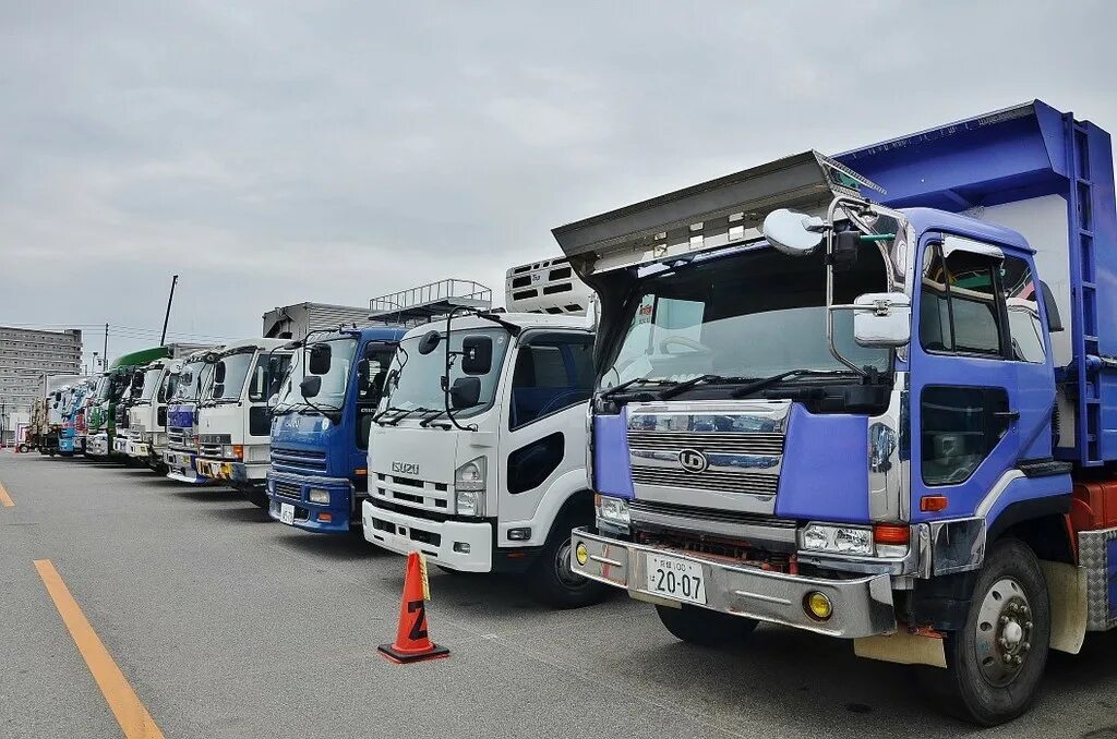 Японские Грузовики. Японские аукционы грузовиков. Японские грузовички с аукциона. Автомобили с аукционов Японии.