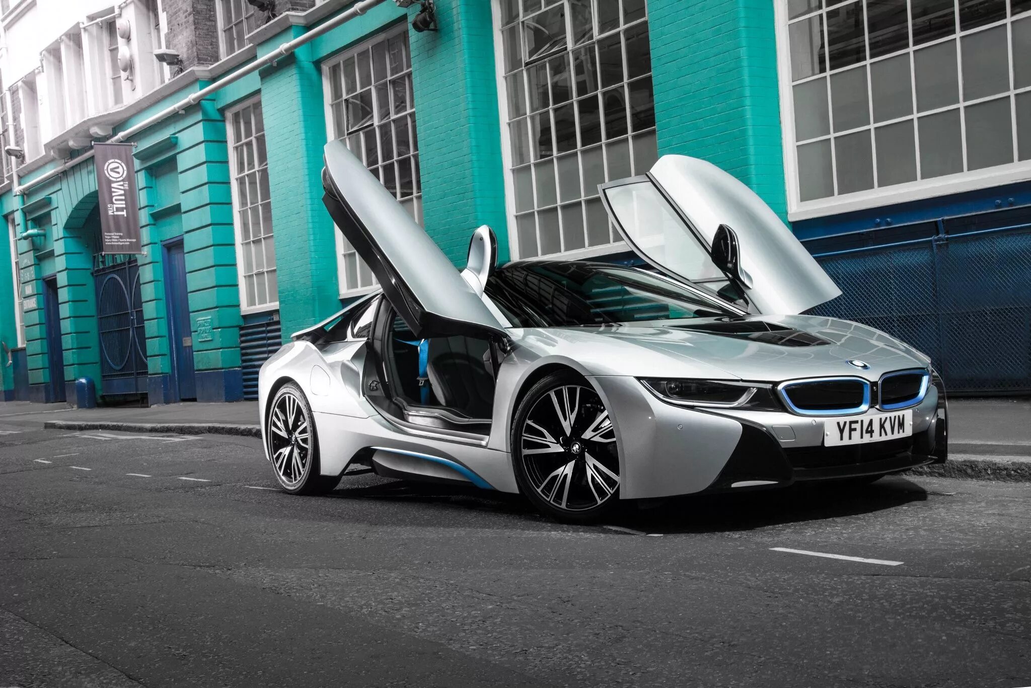 BMW i8. BMW i8 Turbo. BMW i8 2015. BMW i8 sureti. Купить бмв ай