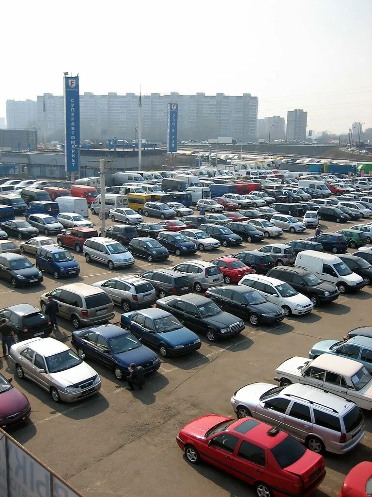 Можно ли купить машину. Рынок автомобилей. Авто ринок. Рынок новых автомобилей. Автомобильный рынок в Москве.