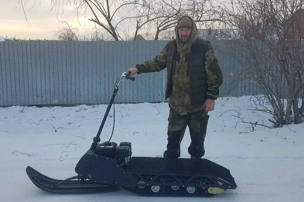 Мотоснегокат драгстер. Дракстер мотоснегокат. Детский мотоснегокат робинзон 250w. Мотоснегокат. Мотоснегокат русак м-380.