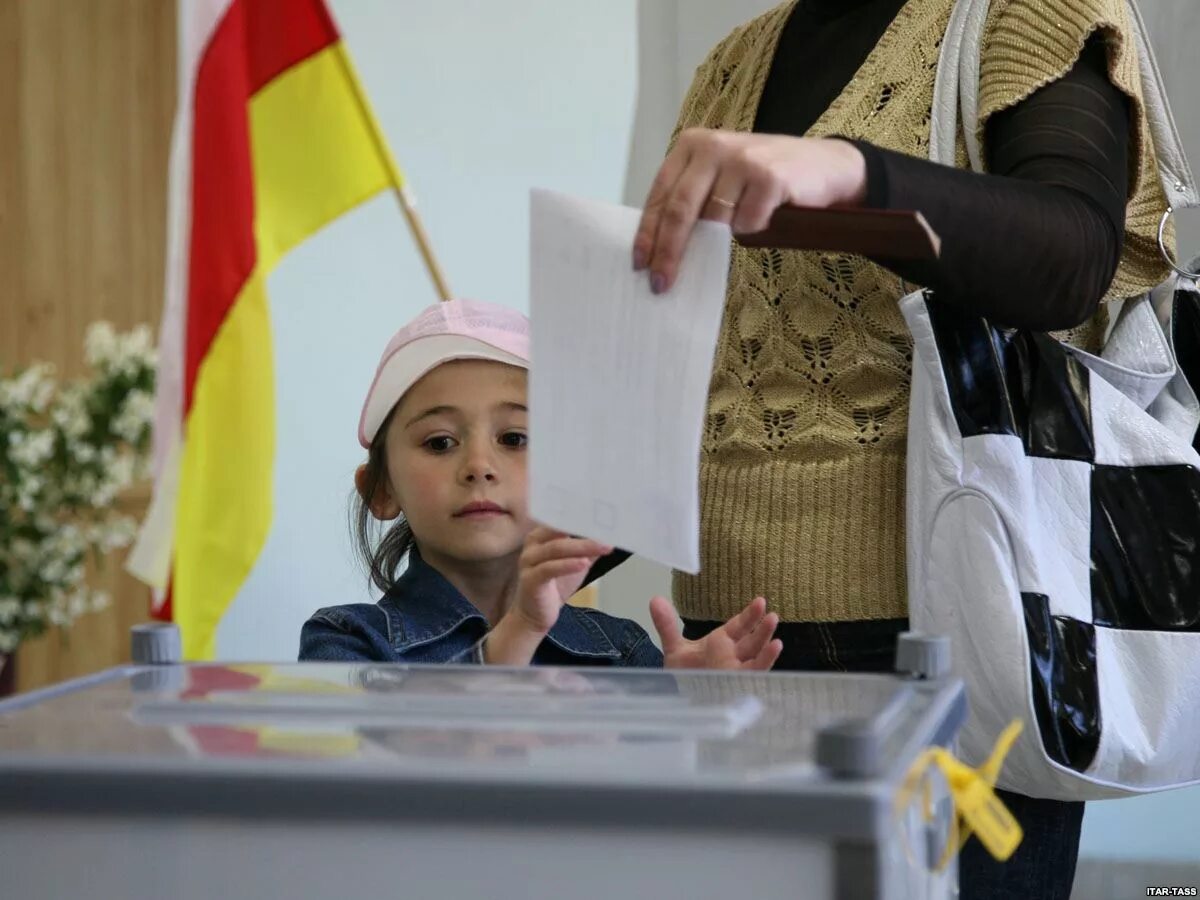 Второй тур президентских. Выборы в Южной Осетии. Референдум Осетии. Выборы президента Южной Осетии.