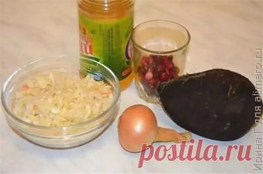 Квашеная капуста со свекольным соком. Салат из свеклы и редьки. Как квасить свеклу. Редька квашеная со свеклой. Редька квашеная со свеклой.