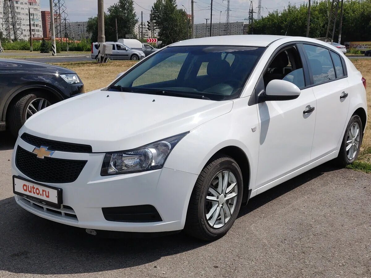 Шевроле круз хэтчбек 2012 года. Шевроле Круз хэтчбек 2012 белый. Chevrolet Cruze 2012. Chevrolet Cruze 2014 хэтчбек. Chevrolet Cruze i 2012.