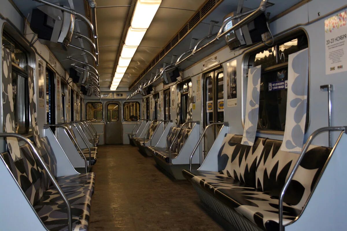 5 ереван. 81-717 депо замоскворецкое. метро 81-717. метровагон 81-715. еж вагон 3605.