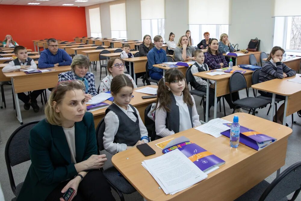 Ниу вшэ пермь здание. Филиал высшей школы экономики в перми. Высшая школа экономики пермский филиал. Высшая школа экономики пермский филиал. Пермский филиал ниу вшэ.