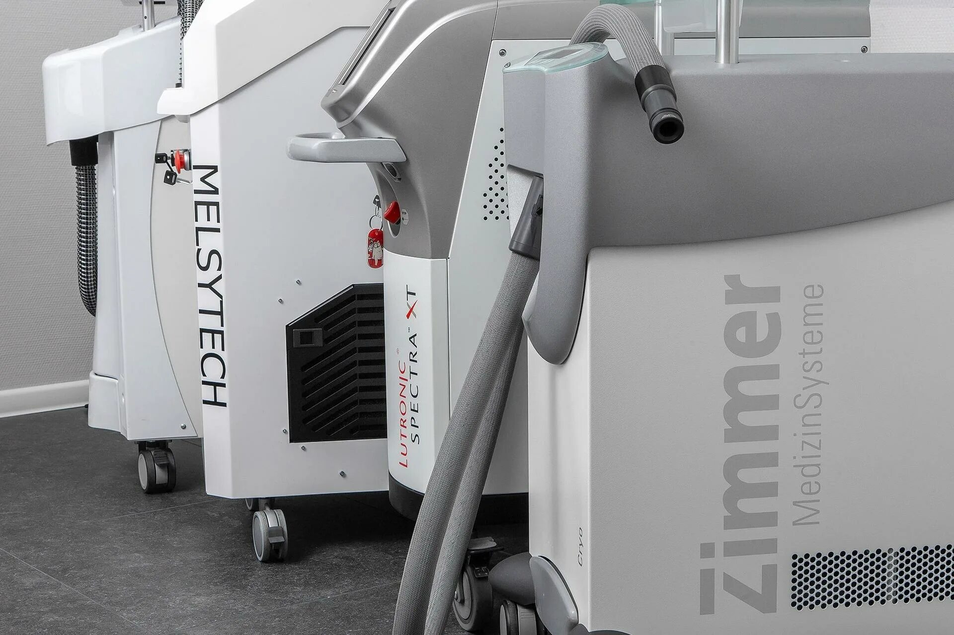 Et laser москва. Laser et. Фото etlaser. Et laser. Laser et.